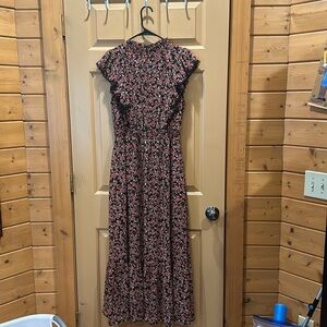 Women’s sleeveless ruffle rose garden dress